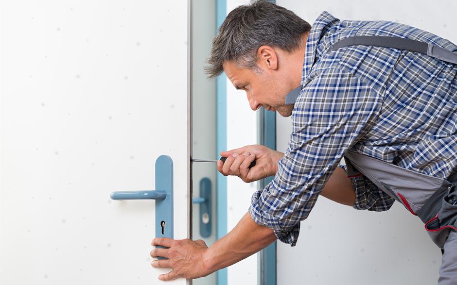serrure pour porte coulissante Vaux-le-Pénil