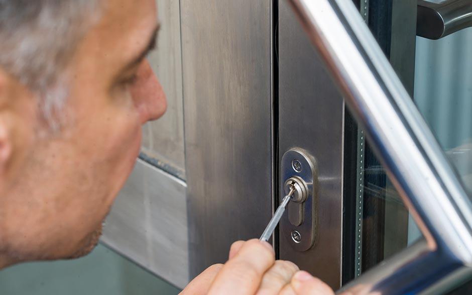 serrure pour porte coulissante Vaux-le-Pénil